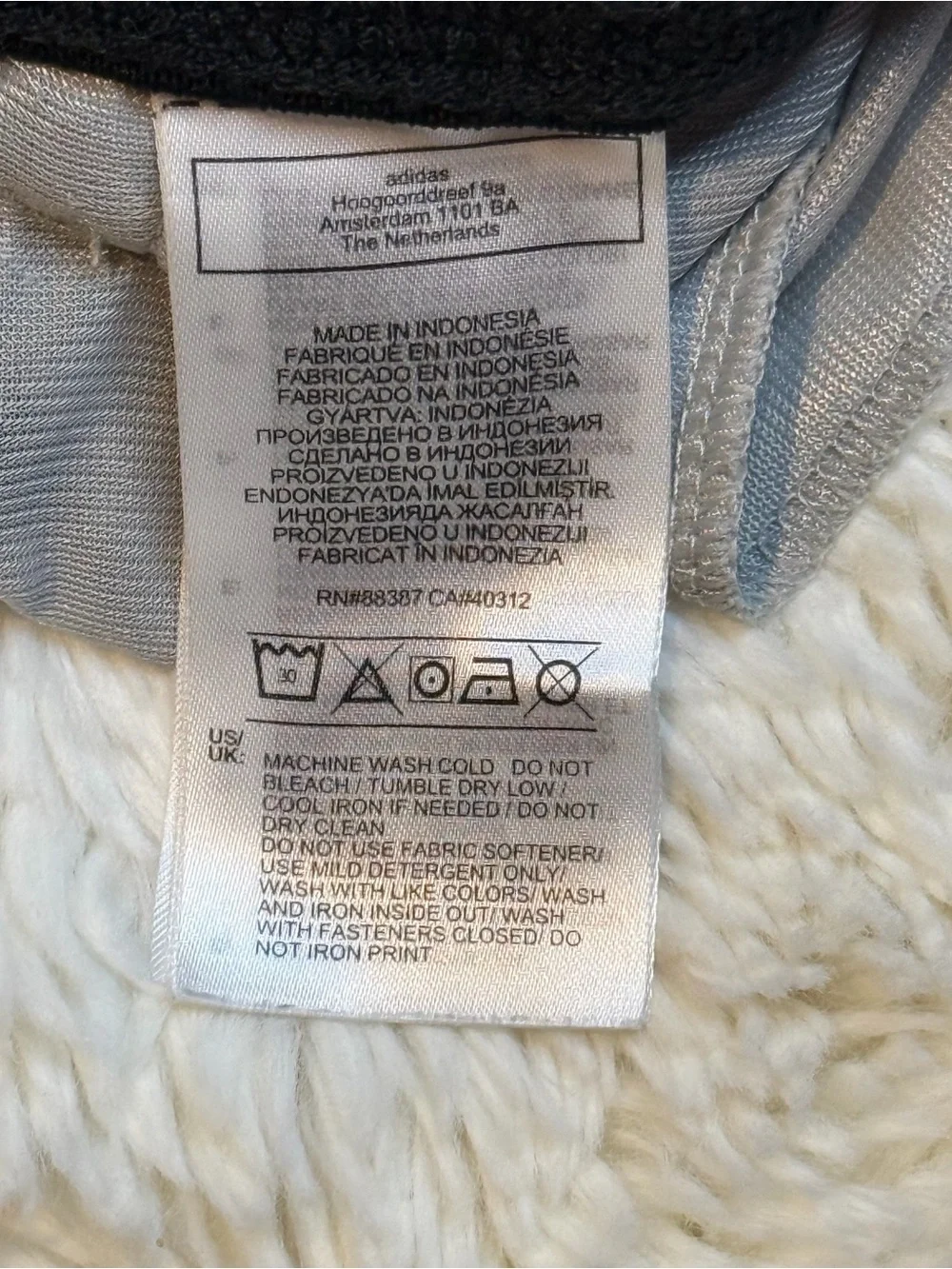 adidas Men’s size small Light Gray Athletic Shorts no liner 8” inseam